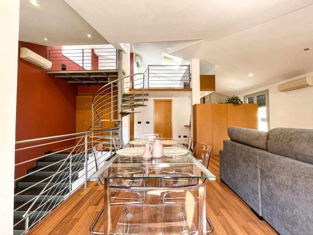 Loft Cort Reial Atico In The Heart Of The Old Town Apartment Girona Exterior foto