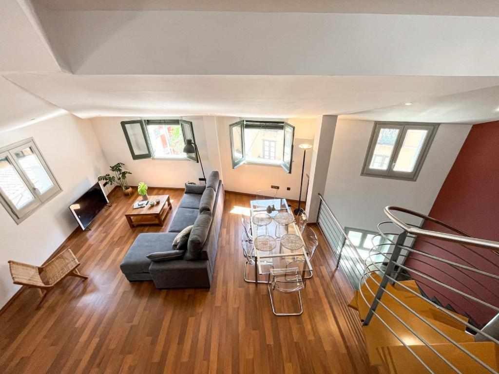 Loft Cort Reial Atico In The Heart Of The Old Town Apartment Girona Exterior foto
